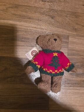 Boyds Bears Brown Bear in Red & Green Christmas Sweater